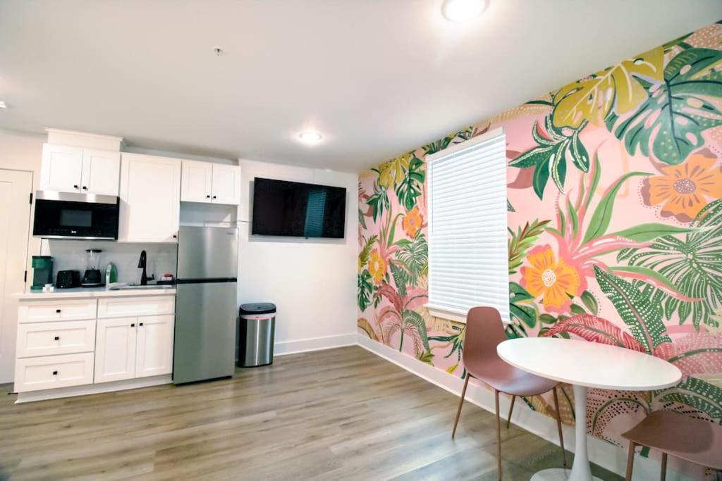 Summer Tropics Studio Apartment Two Queen Beds Galveston Exteriér fotografie